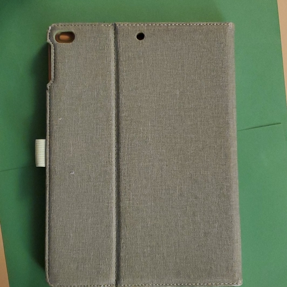 NWT Procase - Picture 3 of 3